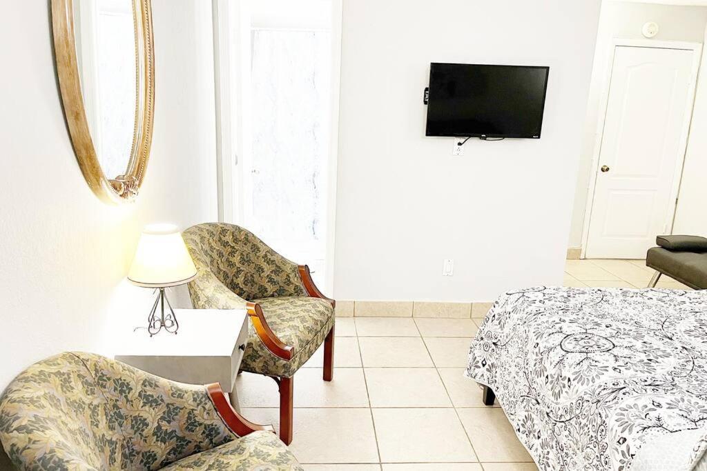 Amazing & Cozy Duplex Near Zoo ! Holiday home Miami