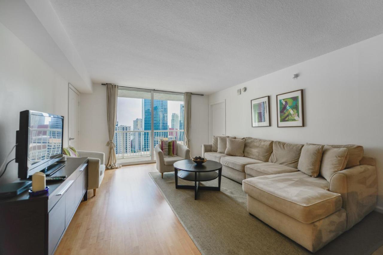 Fantastic 2br On 31st Floor Free Parking Apartment