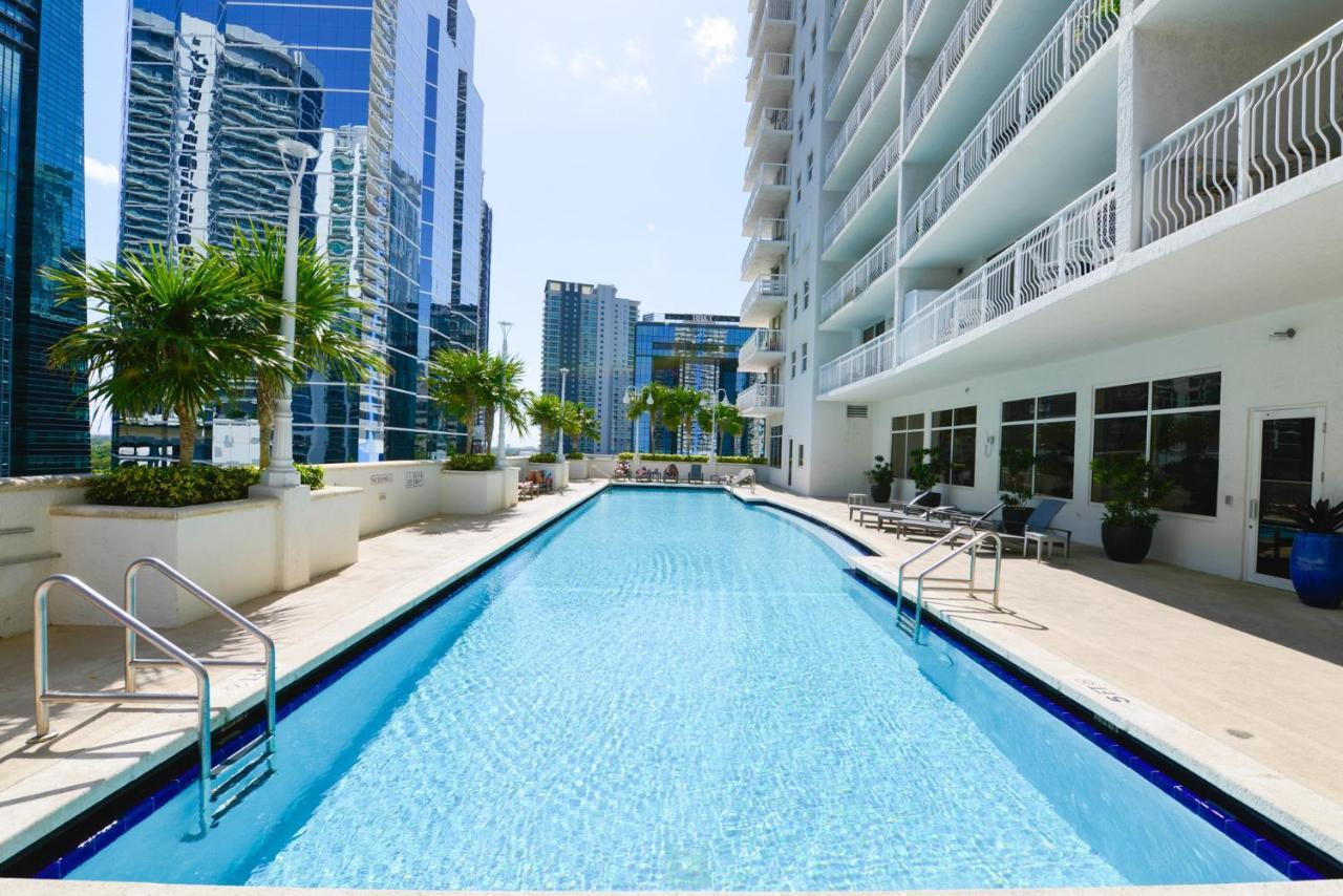 Fantastic 2br On 31st Floor Free Parking *