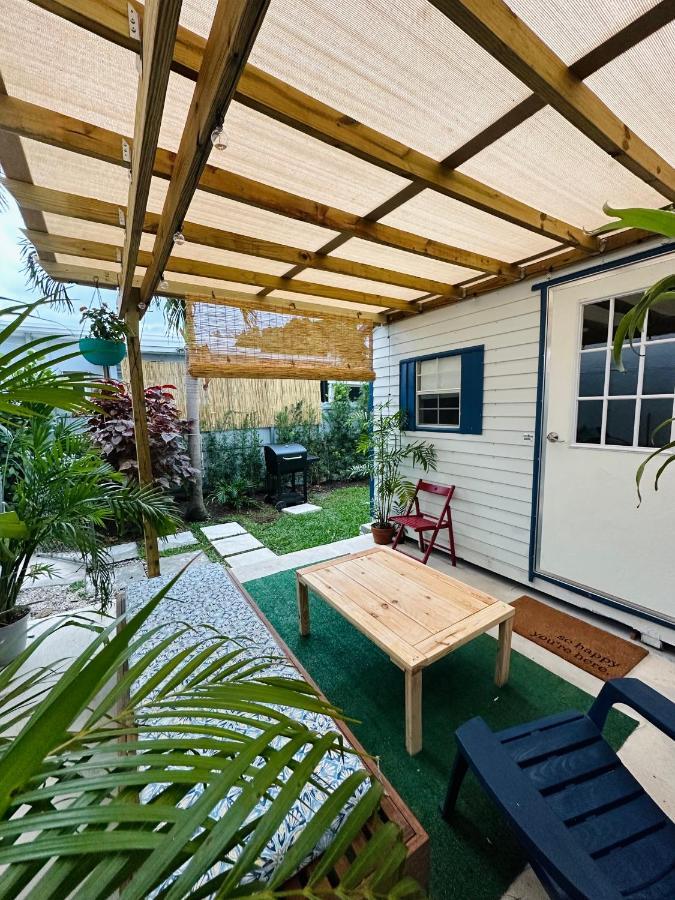 Beach Guests House *