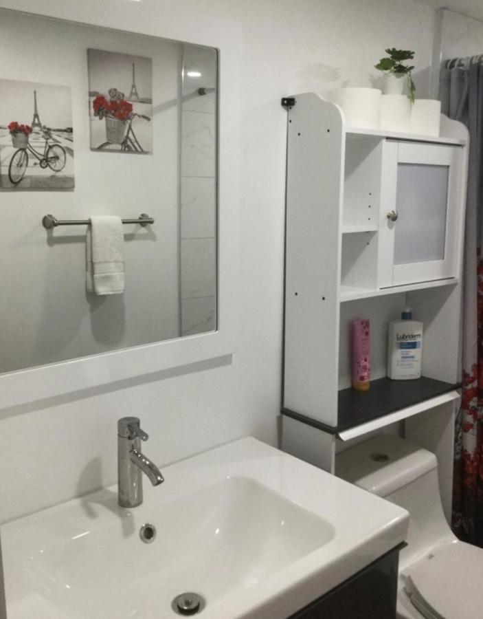 New Private Magic Of Miami, Gated Parking Homestay Miami