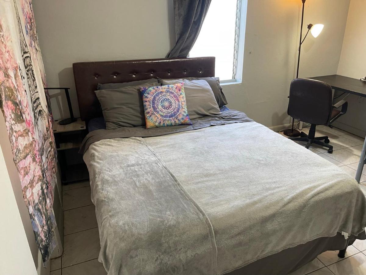 Value Inside Miami, Near Airport, Beach, Center & Metro Homestay Miami