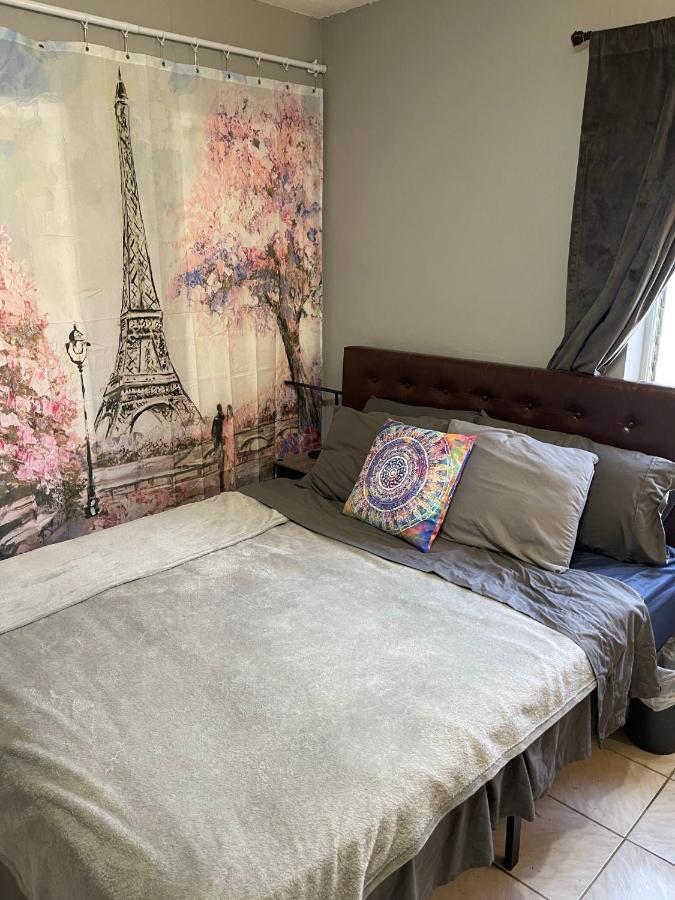 Value Inside Miami, Near Airport, Beach, Center & Metro Homestay