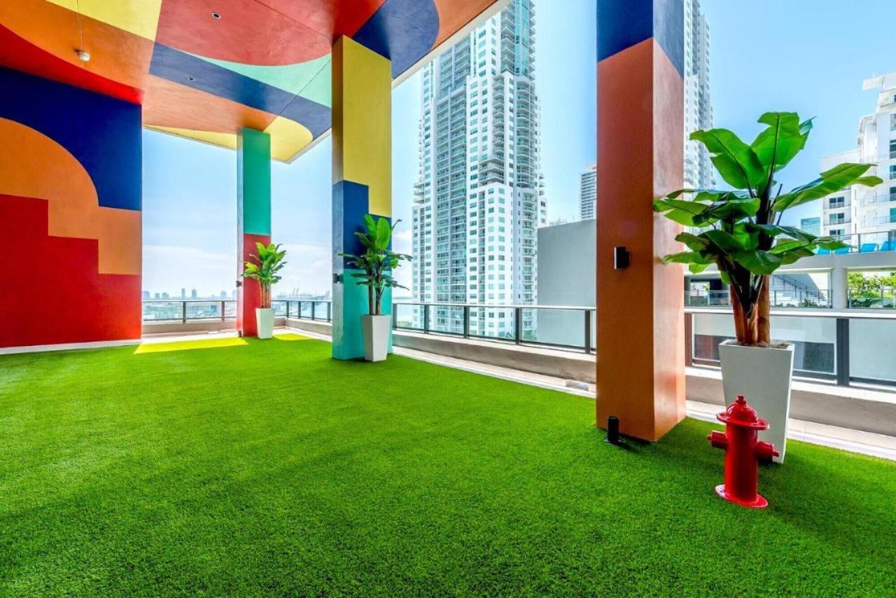 Itemp At X Miami