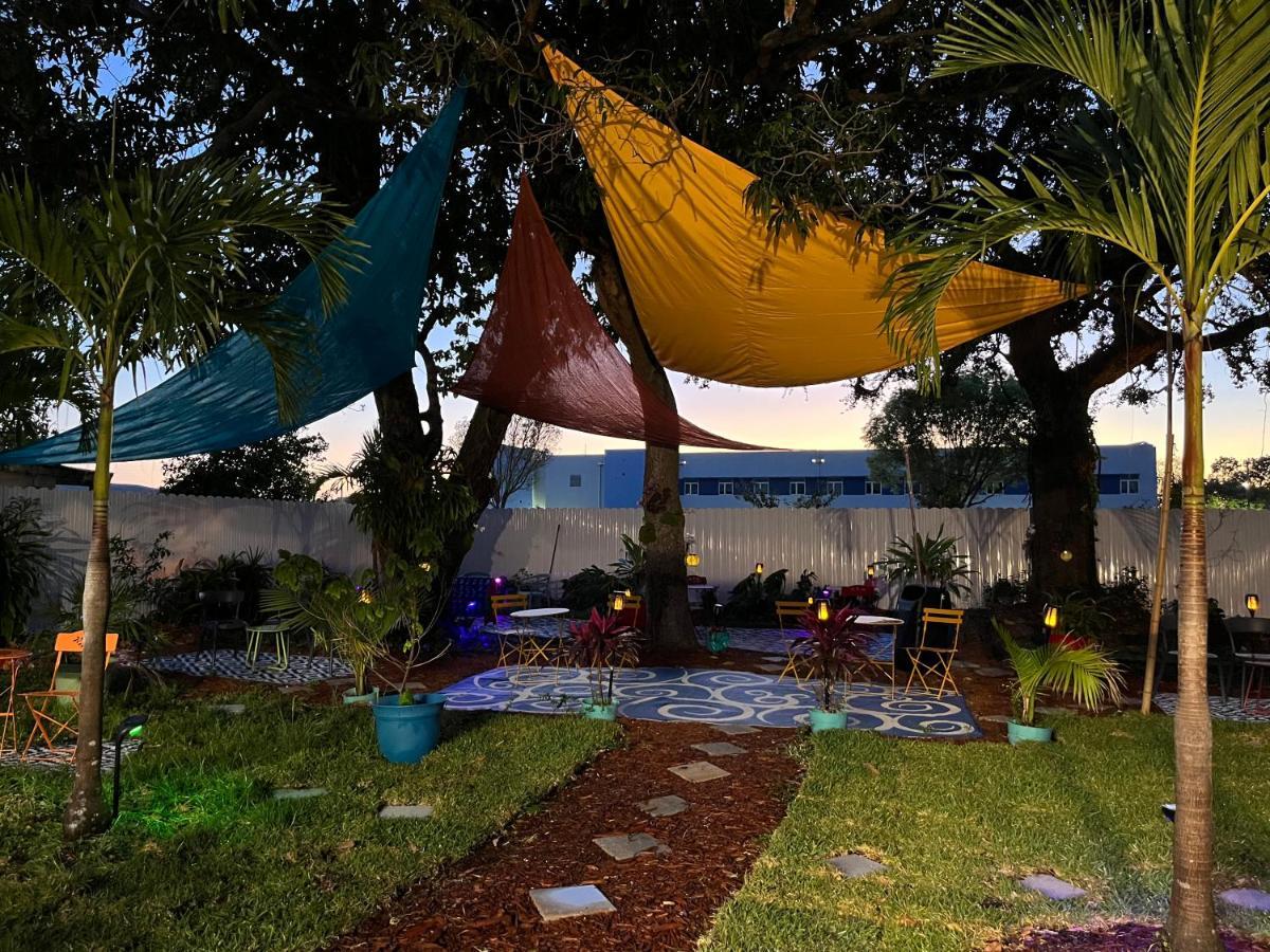 Apartment Little Havana Suites: Urban Oasis With Free Parking