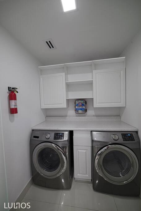 Luxurious With Bbq, Hot Tub, Heated Pool & Wifi - L36 Holiday home Miami