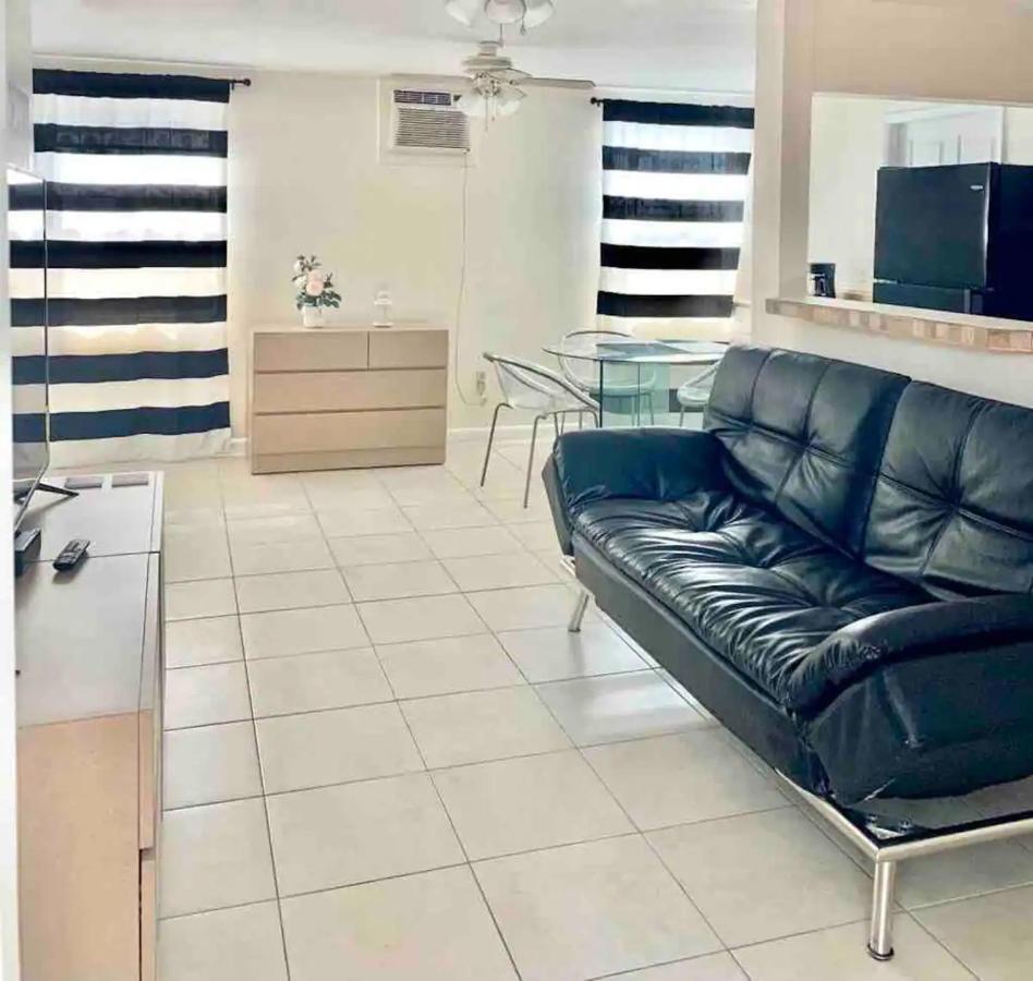 Homestay Private Close To Airport - Free Parking - 02 Miami