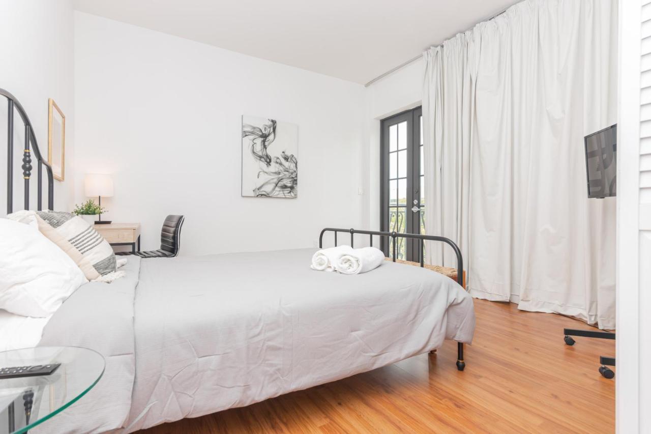 Downtown 2 Bedrooms - 10 Minutes To Beach - 5 Minutes To Wynwood Apartment *