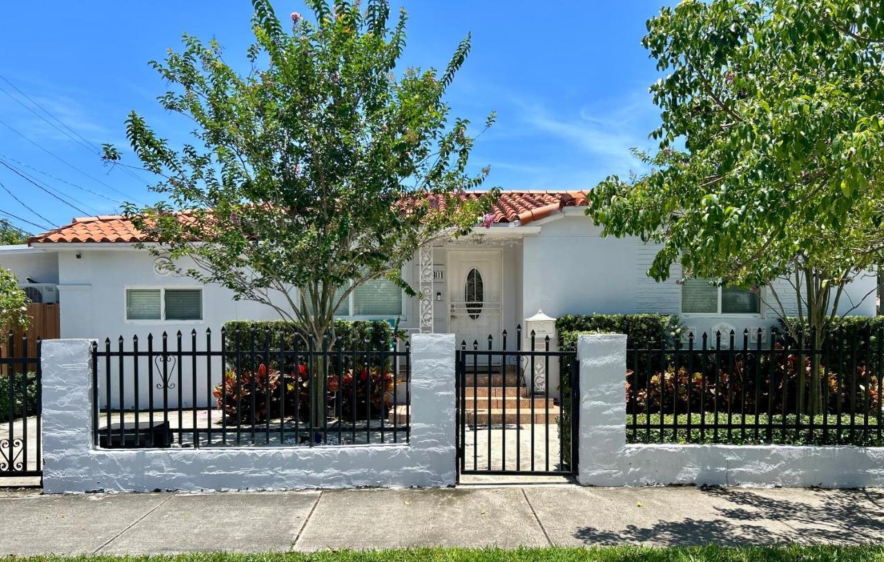 Holiday home Main House 3 Bed 2 Bath & 1 Bed 1 Bath Miami