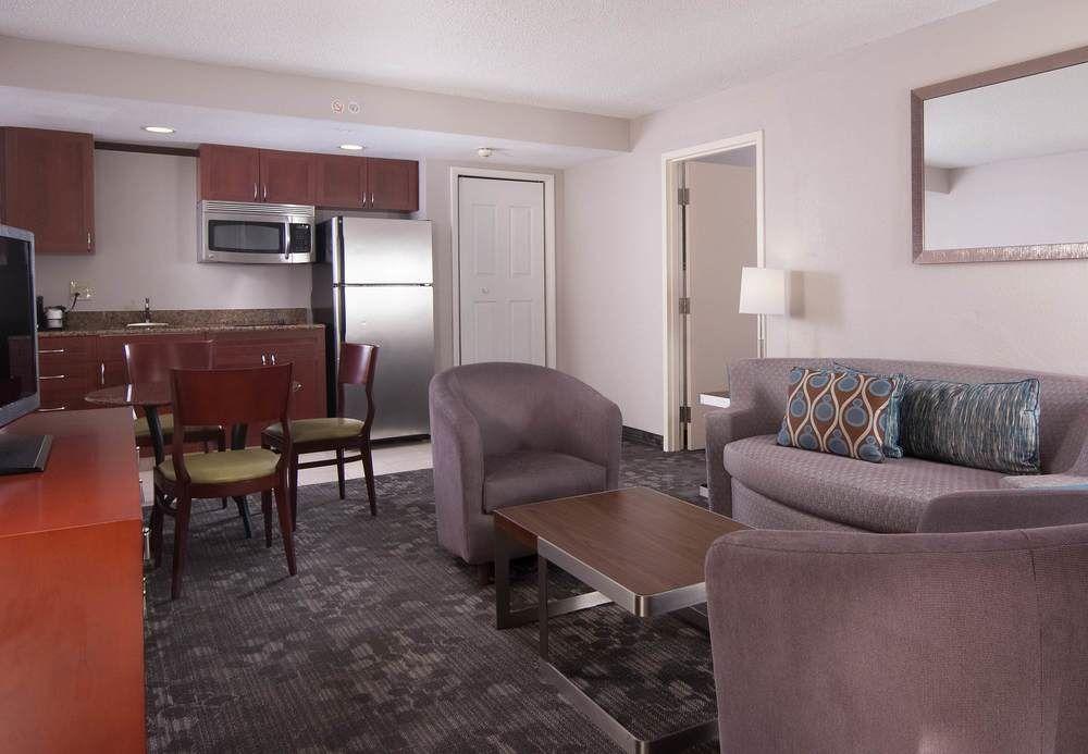 Hotel Courtyard Miami 3*