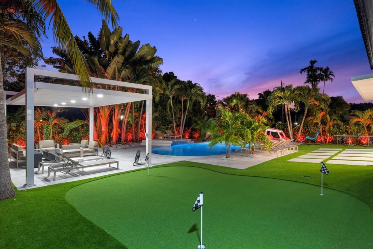 Holiday home Villalee-jungle Palm Island White Marble Pool Area *