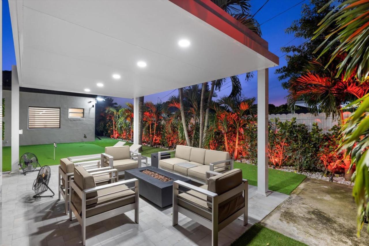 Villalee-jungle Palm Island White Marble Pool Area Holiday home *
