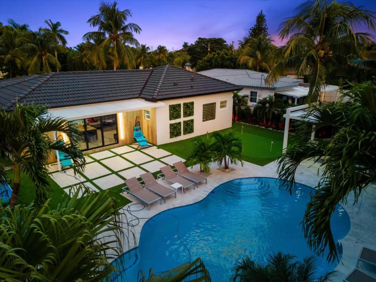 Villalee-jungle Palm Island White Marble Pool Area Holiday home