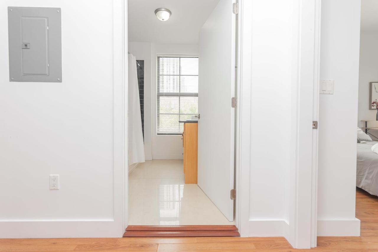 Downtown 2 Bedrooms - 10 Minutes To Beach - 5 Minutes To Wynwood Miami