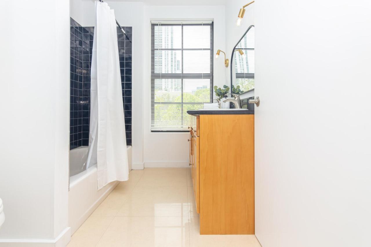 Downtown 2 Bedrooms - 10 Minutes To Beach - 5 Minutes To Wynwood Apartment Miami
