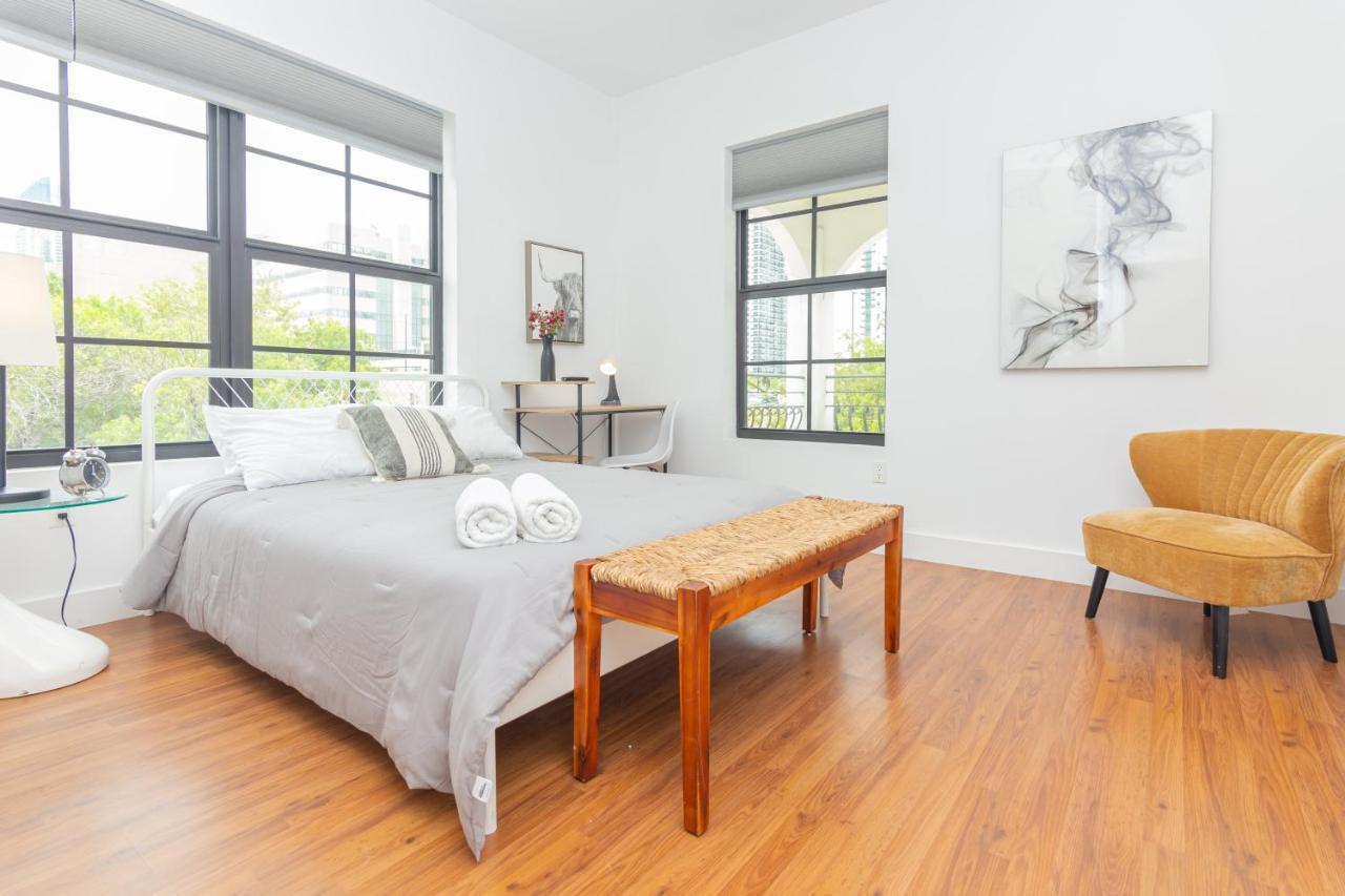 Downtown 2 Bedrooms - 10 Minutes To Beach - 5 Minutes To Wynwood *