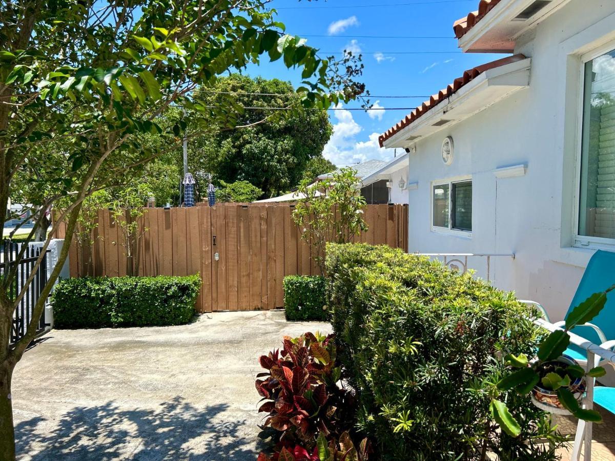 Holiday home Main House 3 Bed 2 Bath & 1 Bed 1 Bath