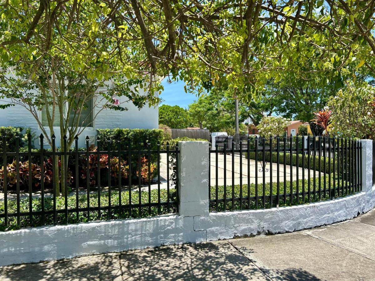 Main House 3 Bed 2 Bath & 1 Bed 1 Bath Holiday home *