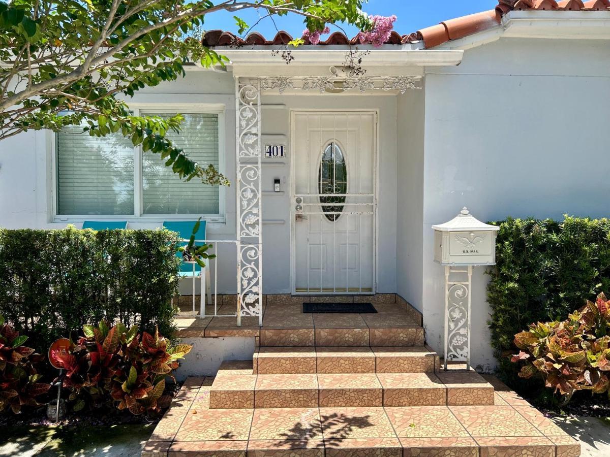 Holiday home Main House 3 Bed 2 Bath & 1 Bed 1 Bath