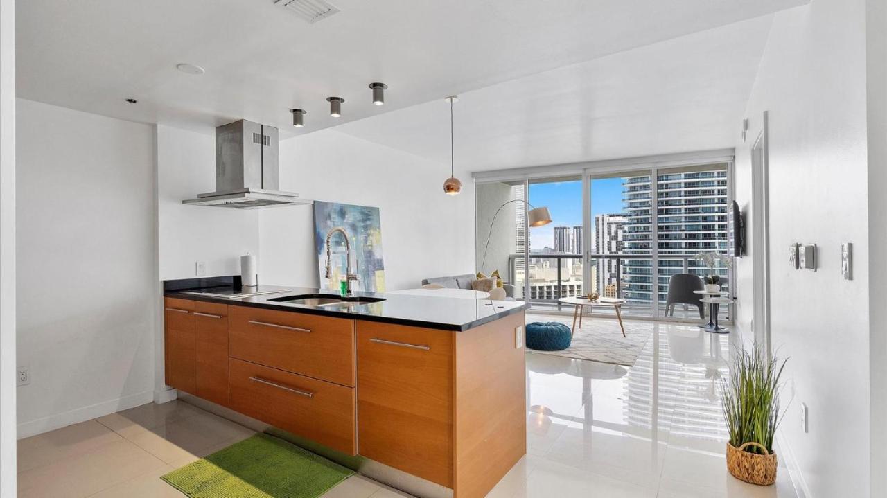 Views At Icon Brickell