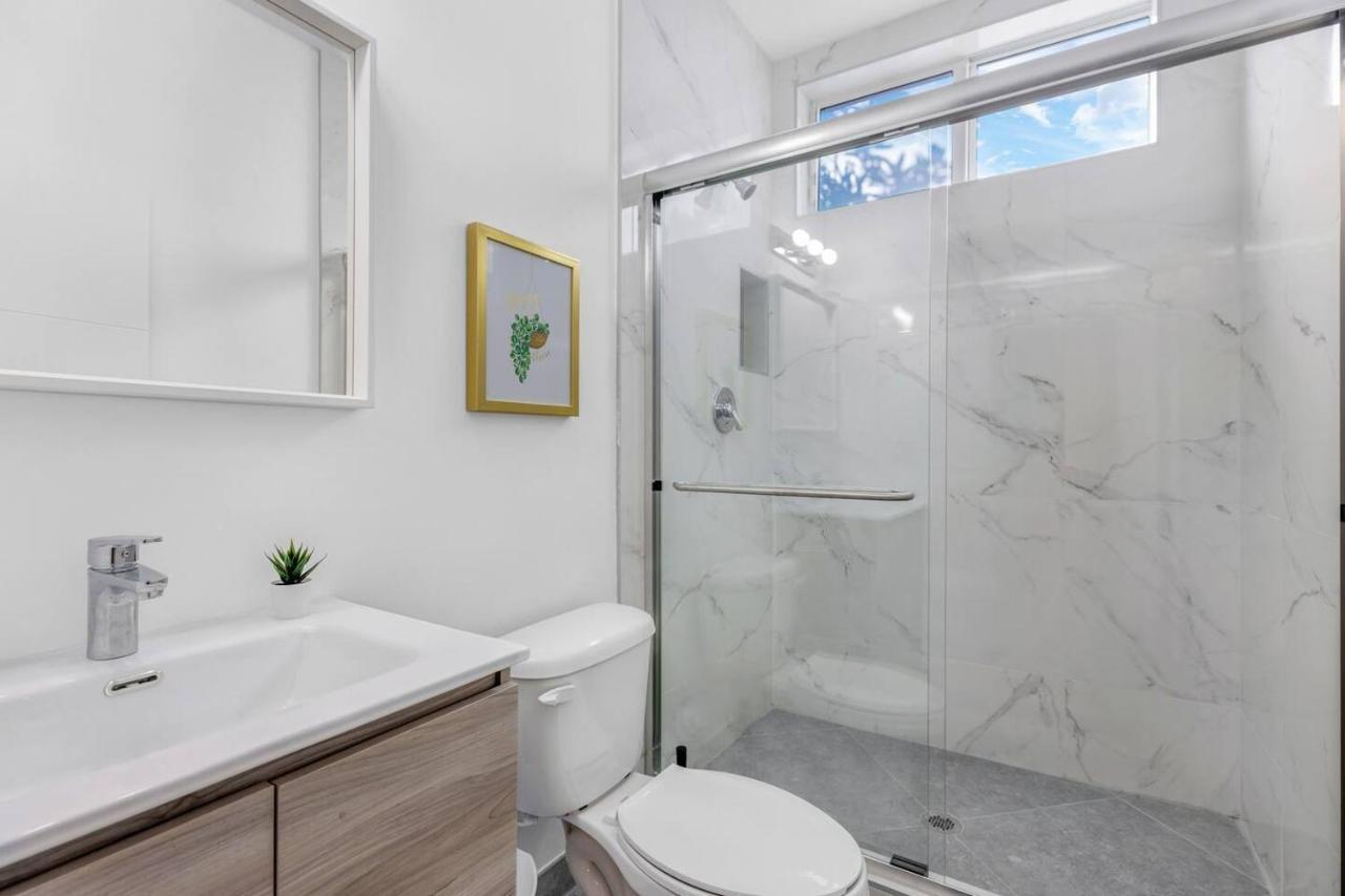 Up To 16 Guests! Modern House Near Wynwood * Miami