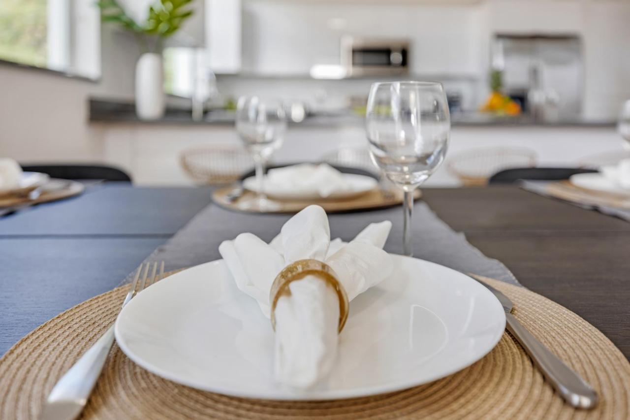 Up To 12 Guests! Modern Near Wynwood Holiday home *