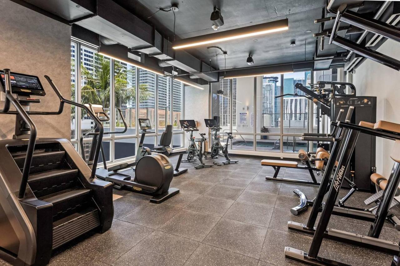 Special Offer - 2br - 1 & Half Bath - Steps To Kaseya Center Apartment *