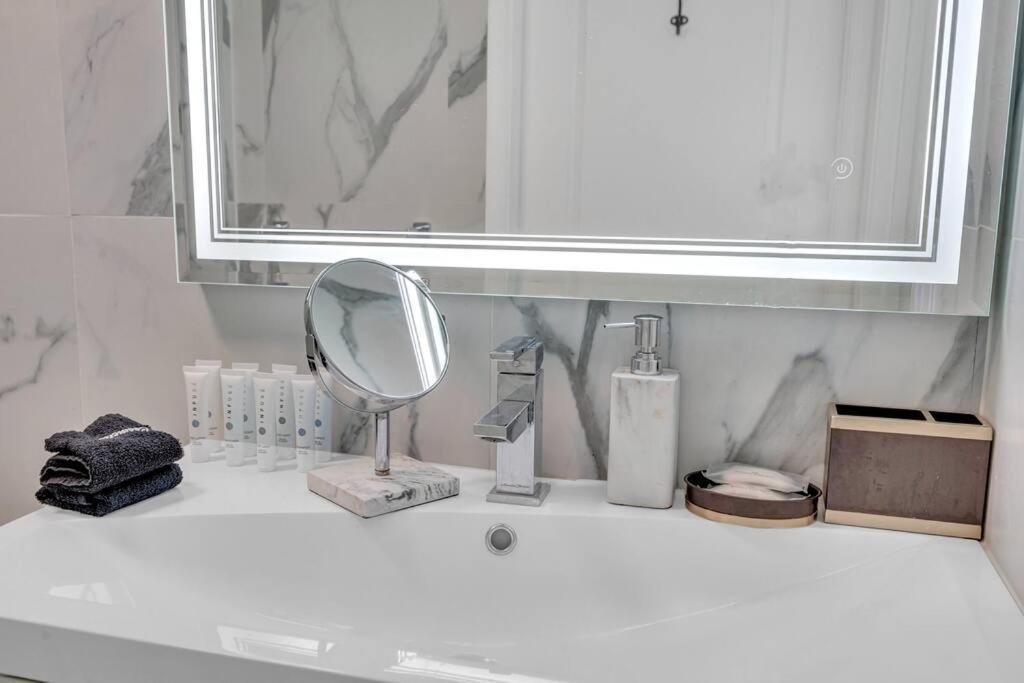 Apartment Luxurious Private Unit With Parking