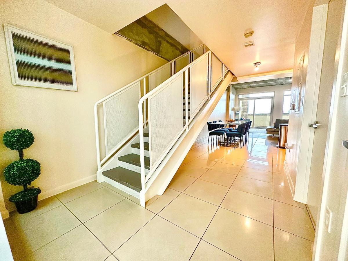 Amazing Midblock 2 Bedrm Loft With Free Parking