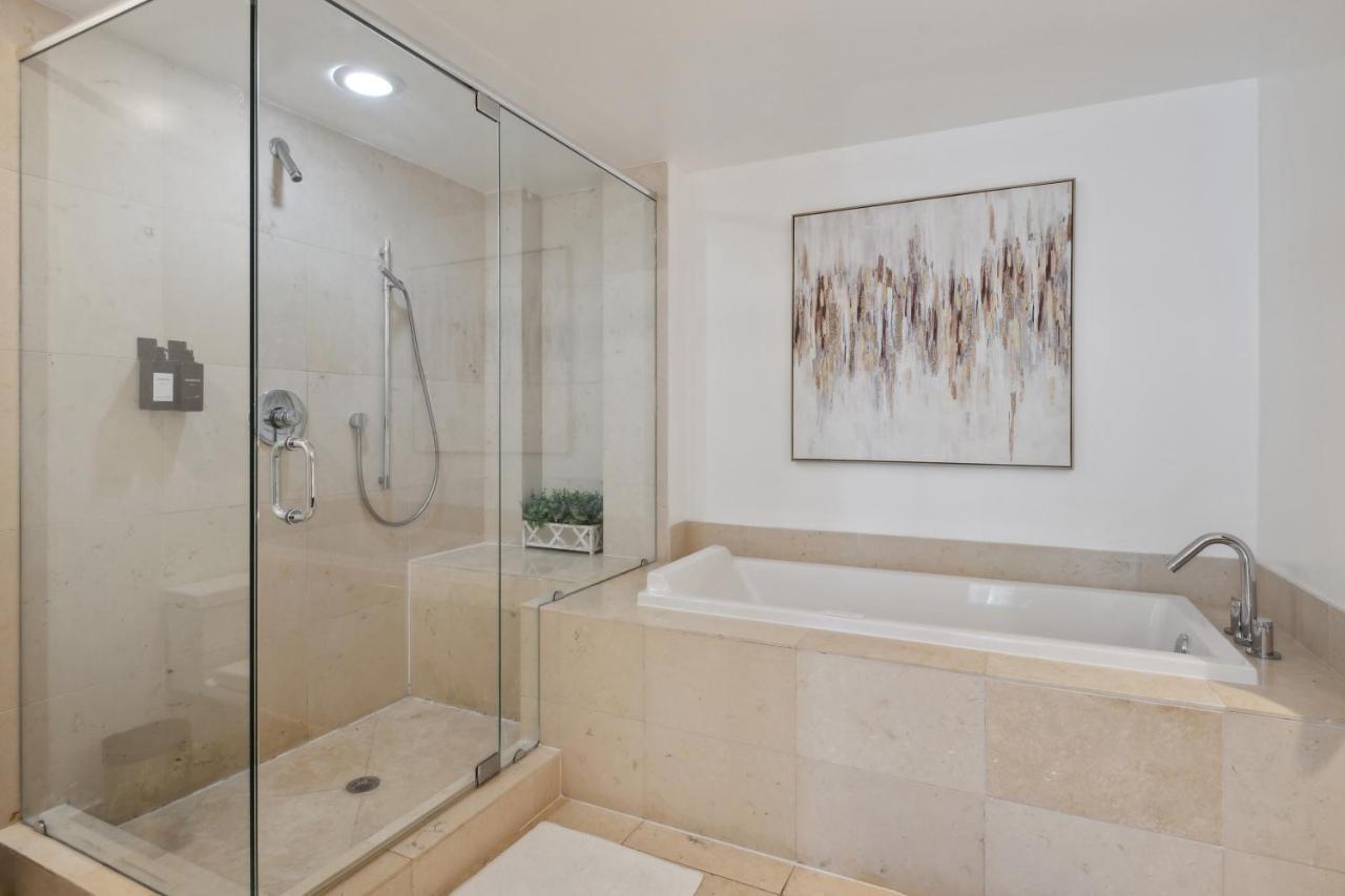 Lux 2b-2b At Icon - Water View & 5-star Amenities Apartment Miami