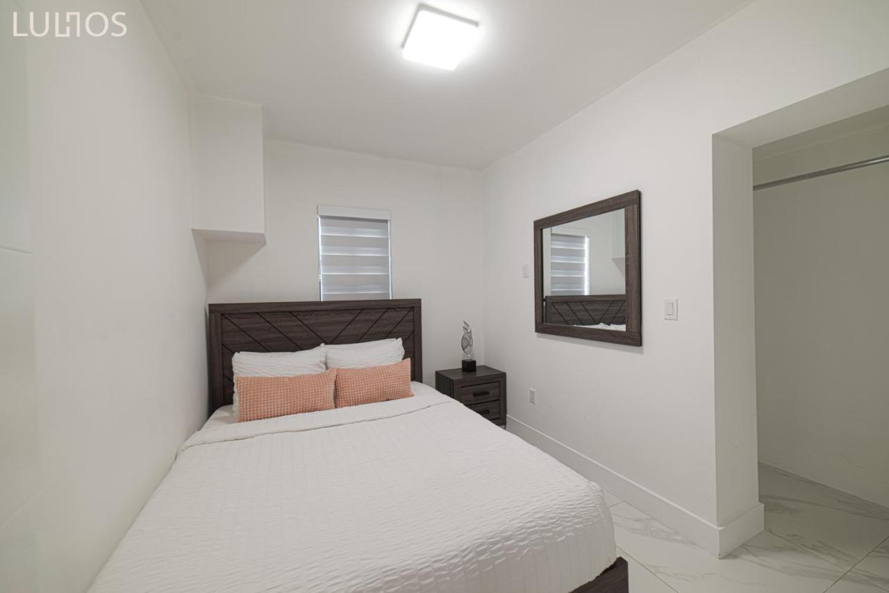Holiday home Modern 6 Bedroom With Pool And Bbq In L34 Miami
