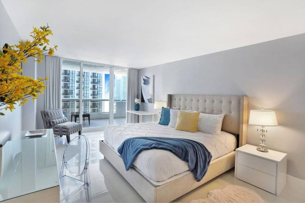 Seaduced By Skyline And Bay Views! *