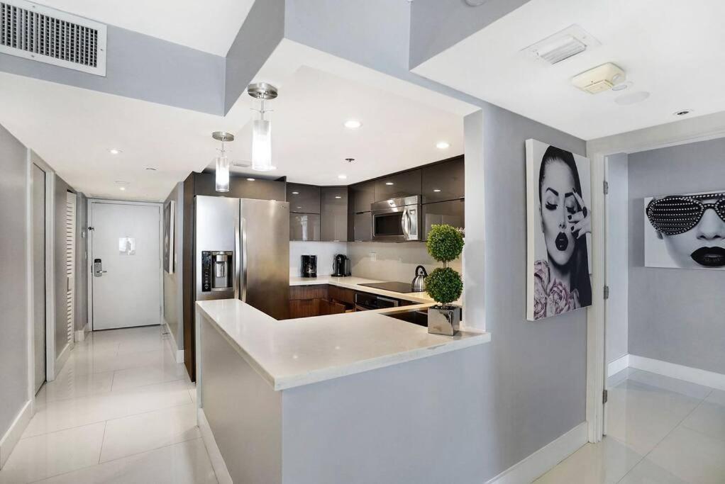 Seaduced By Skyline And Bay Views! Miami
