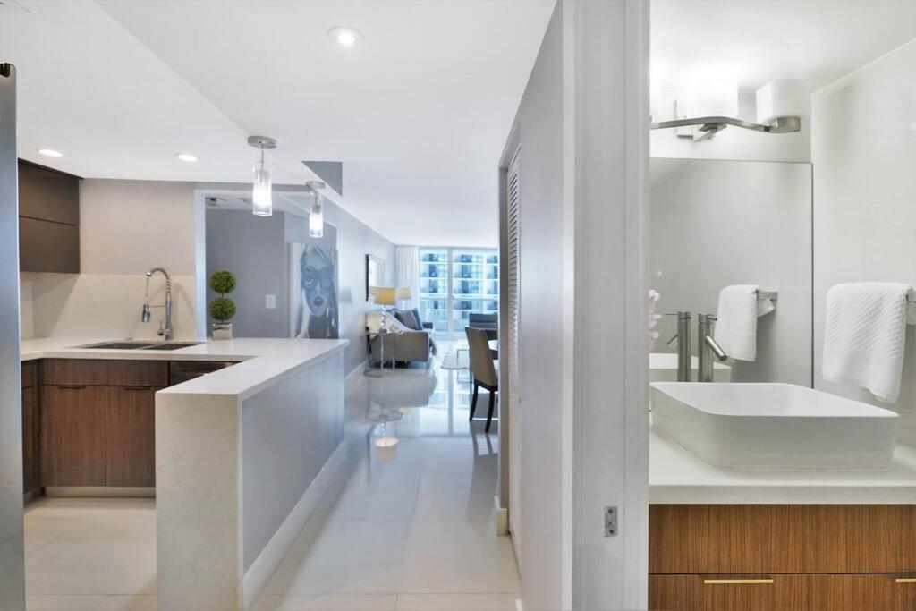Seaduced By Skyline And Bay Views! Apartment Miami