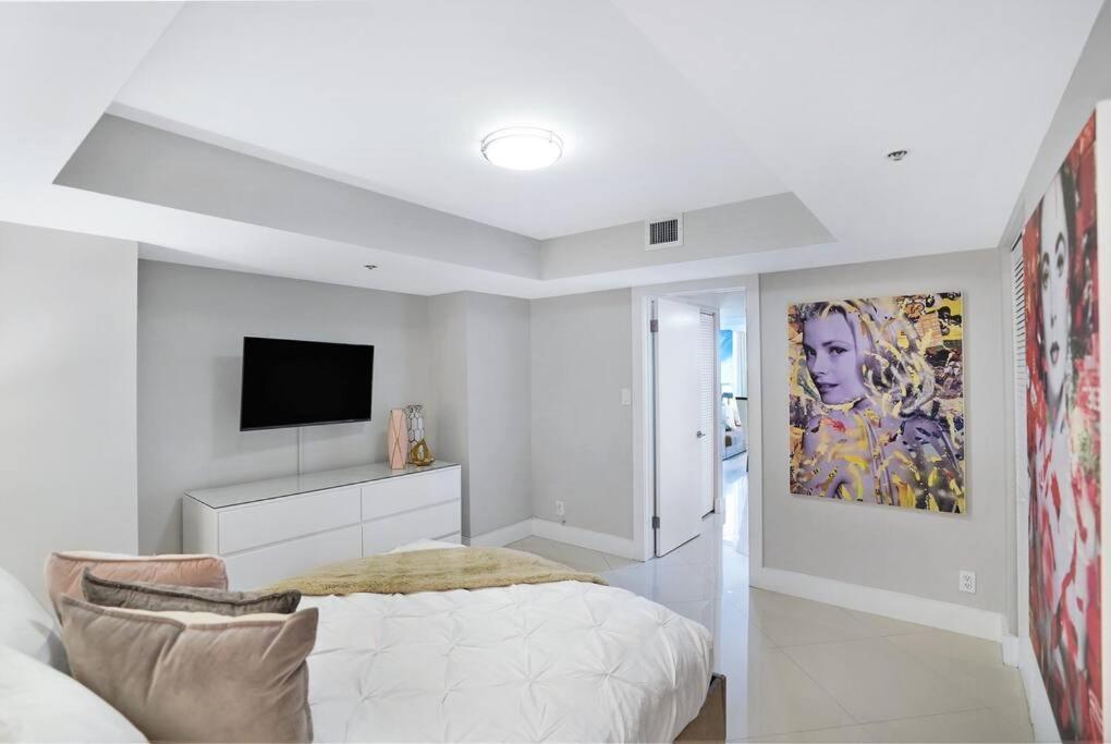 Apartment Meet Me In Miami! Impressive Skyline Views *