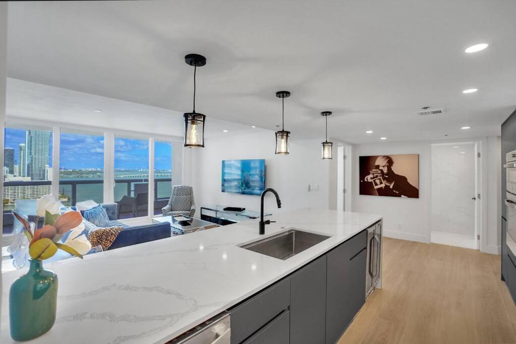 Apartment Make It Happen! Brand New With Amazing Water Views Miami