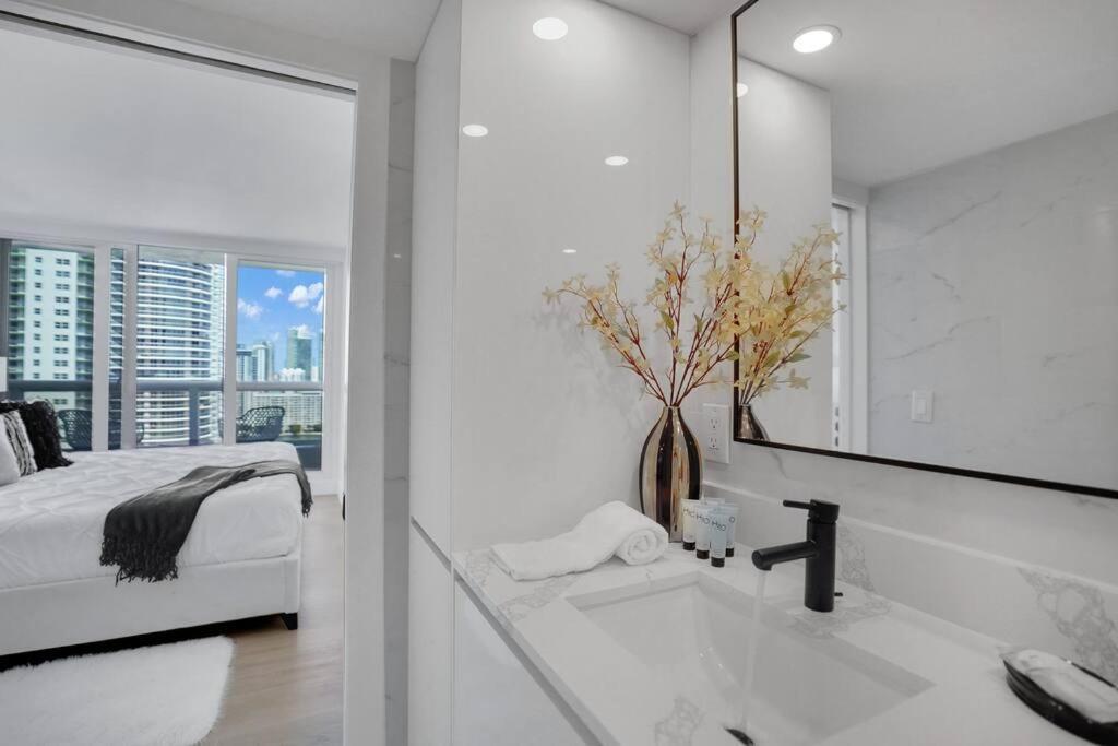 Apartment Make It Happen! Brand New With Amazing Water Views *