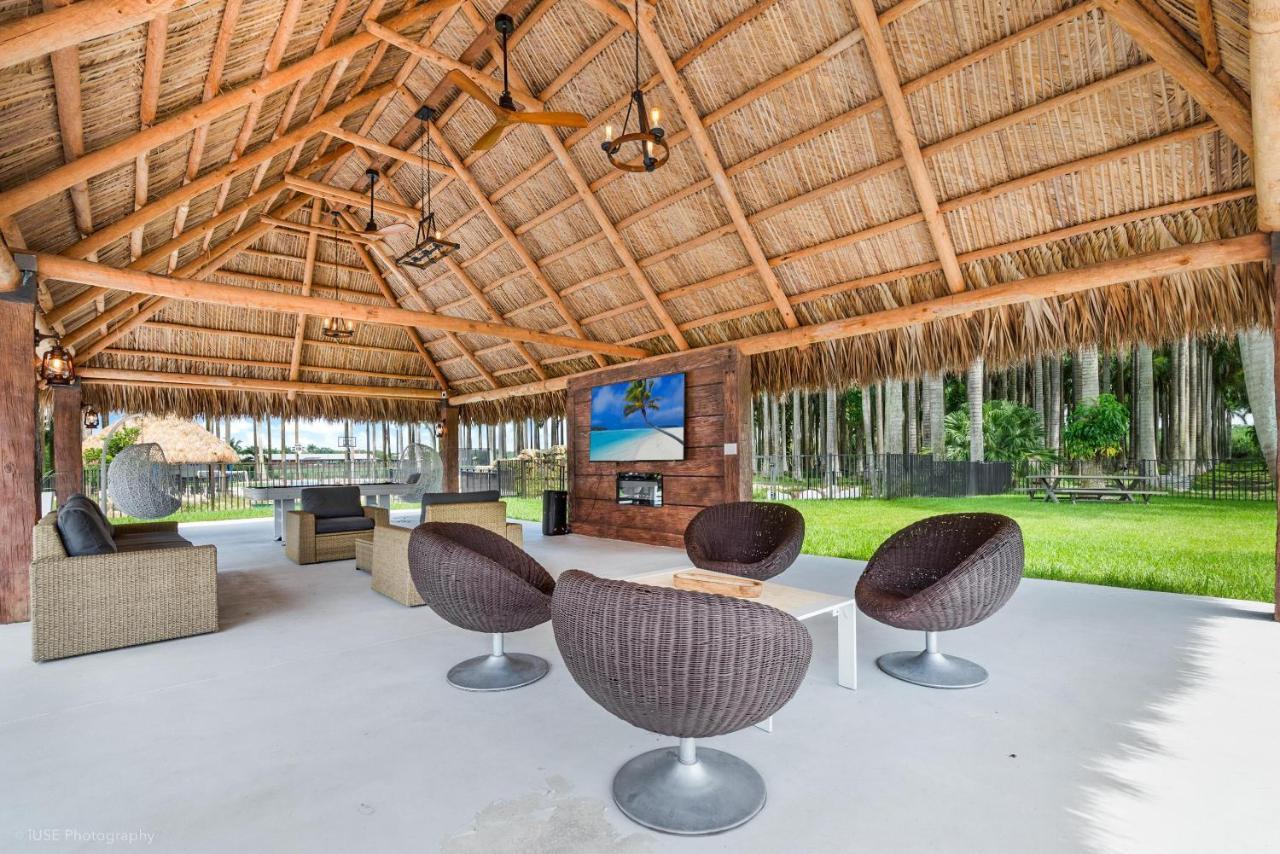Island Paradise - Pickleball, Football, Pool Bliss L61 Holiday home Miami