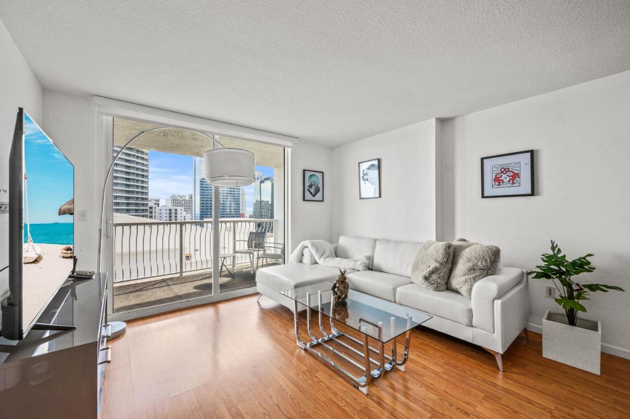 Apartment Amazing High Rise At Brickell With Pool View Miami