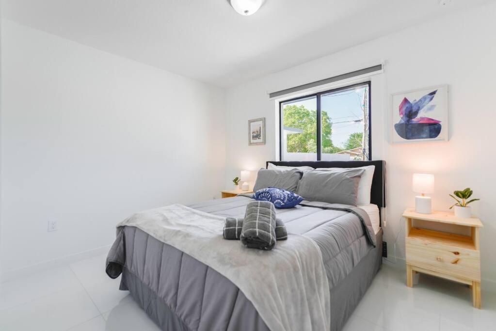 Quaint 3-bedrooms Duplex For Your Perfect *