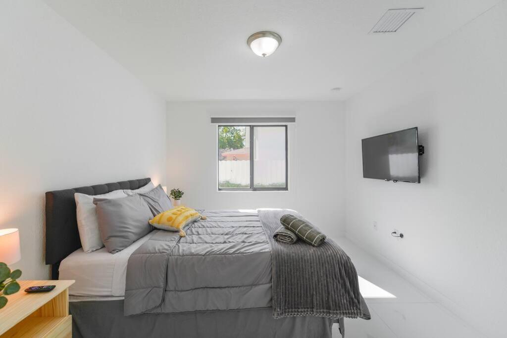 Quaint 3-bedrooms Duplex For Your Perfect *