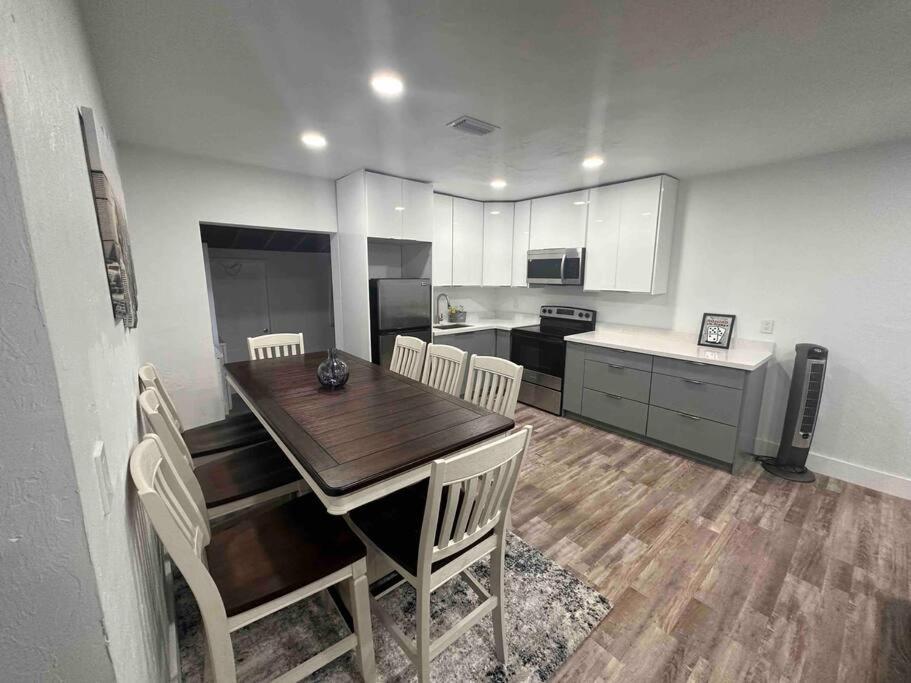 Entire 3/1 House Near Wynwood! Miami