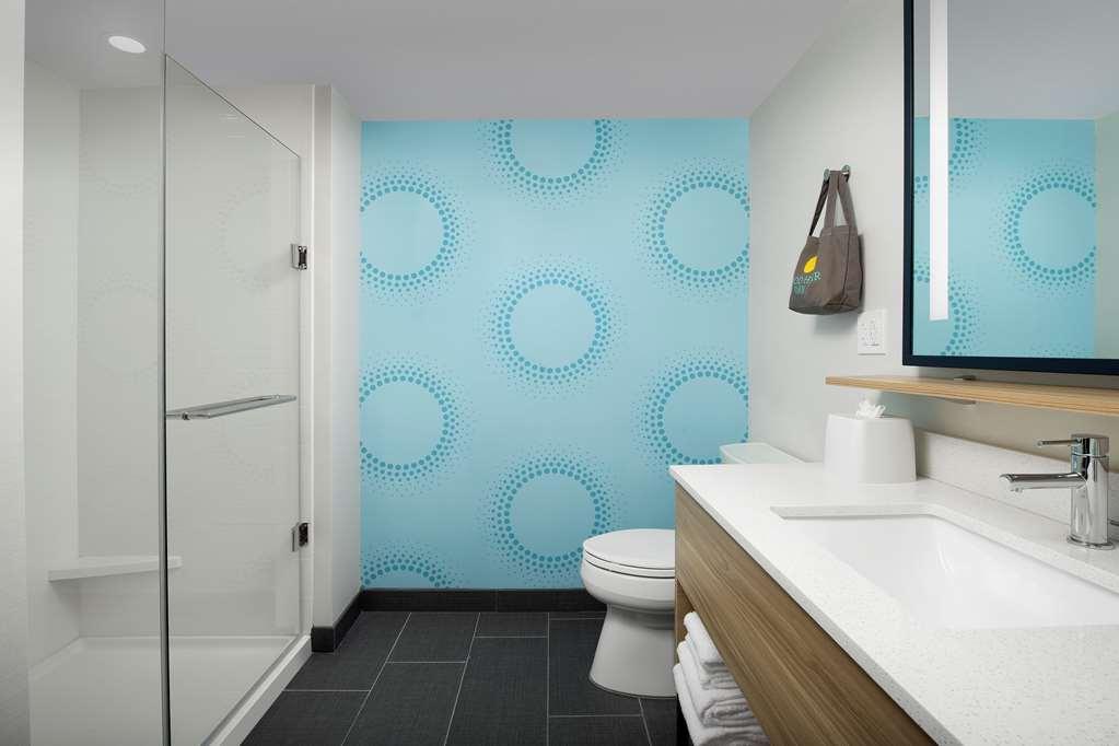Tru By Hilton Miami Airport South Blue Lagoon *