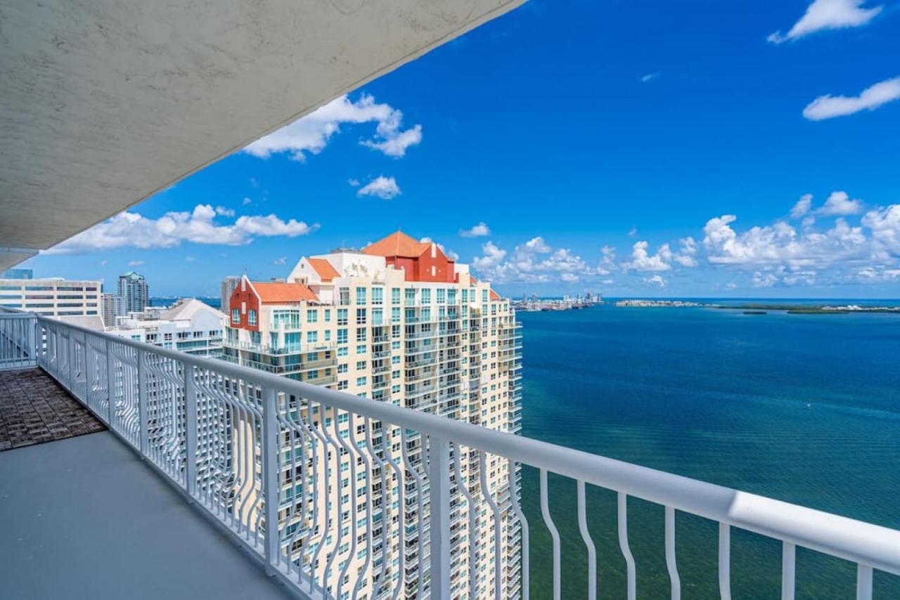 Dreamy Oceanfront Highfloor Corner Unit 2and2 Den Miami