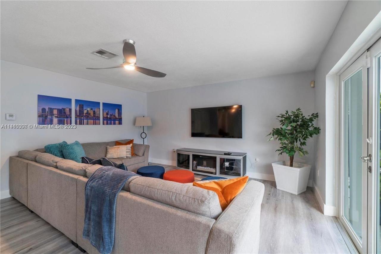 Kendall Vacation Luxury * Miami