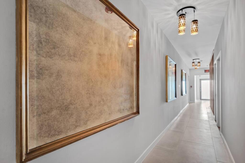 Gorgeous Close To Brickell Wfree Parking Apartment Miami