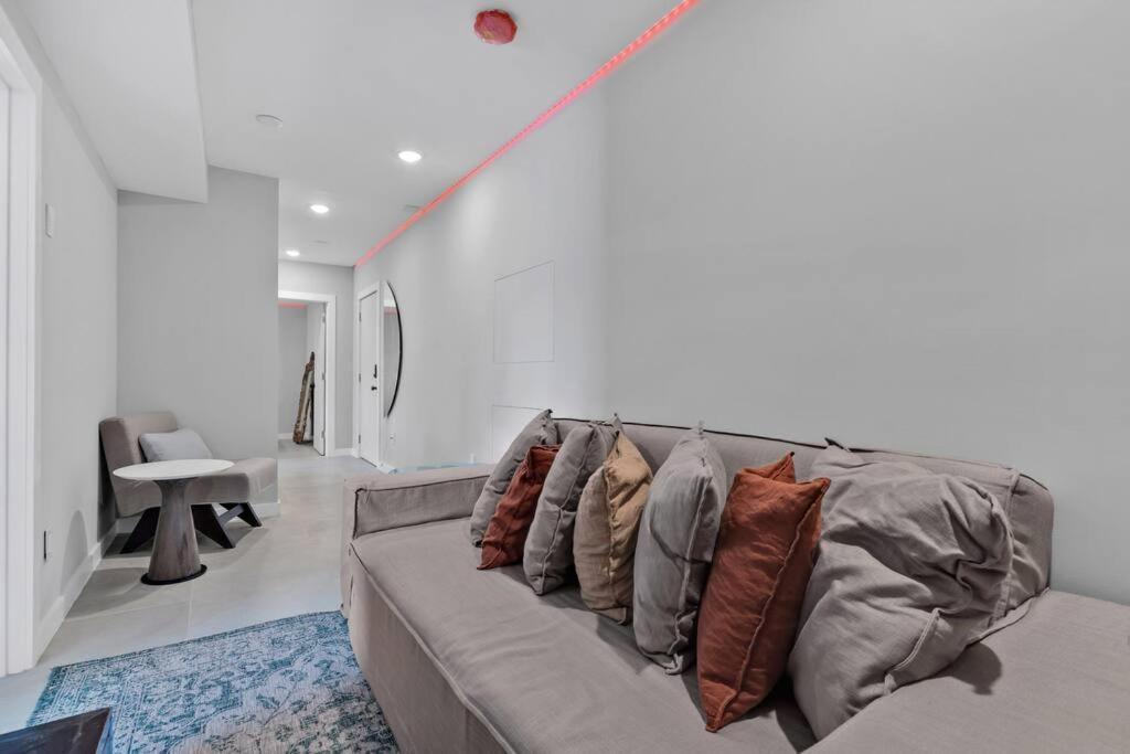 Gorgeous Close To Brickell Wfree Parking Apartment *
