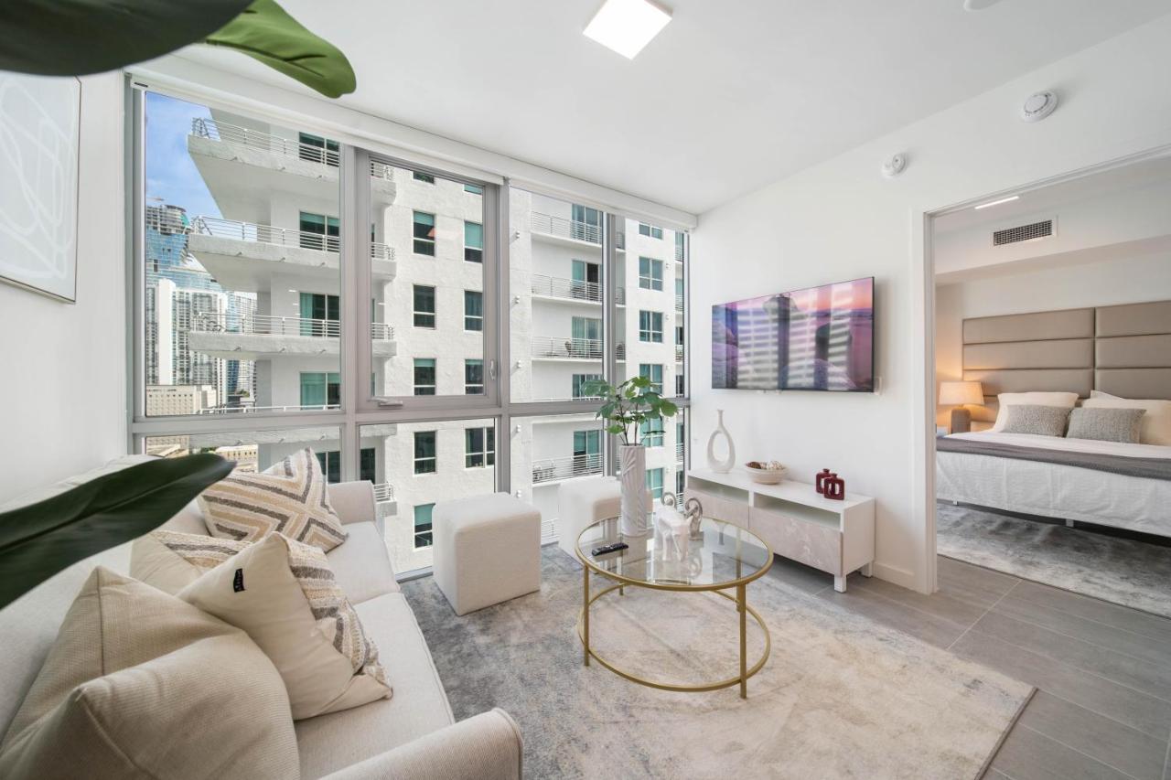 227 Condominium By Ionica *