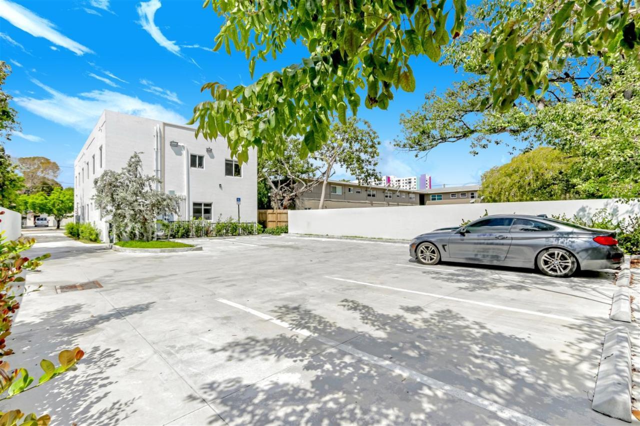 Artease 2 -largest, Stylish, Peloton Bike, Near Wynwood Walls & Restaurants Holiday home *