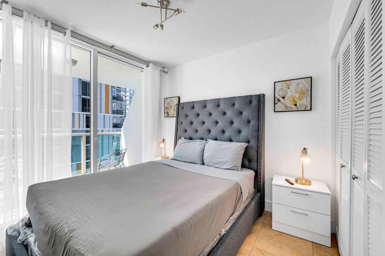 Apartment *spacious 2br Loft Brickell W/stunning Views* *